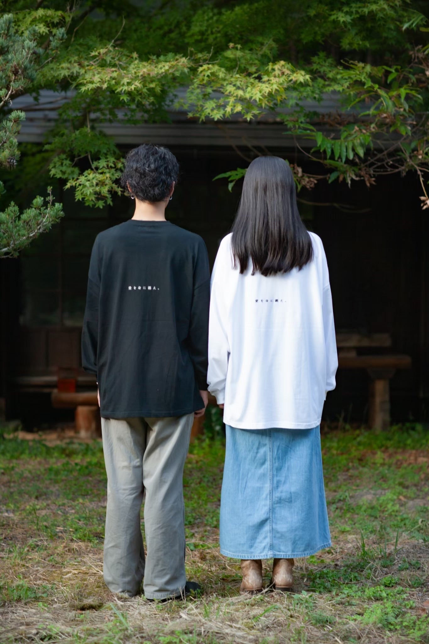 "Wear love." L/S [BLACK]